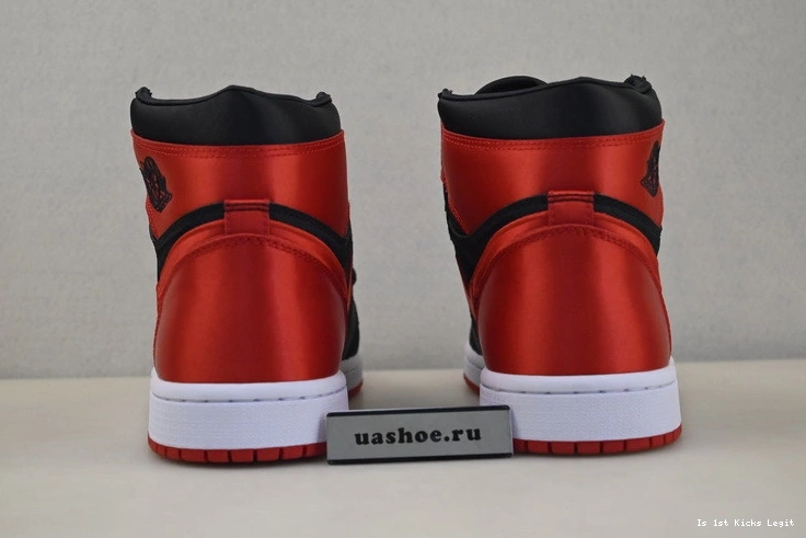Jordan Air OG High Bred FD4810-061 WMNS Satin 1 0916